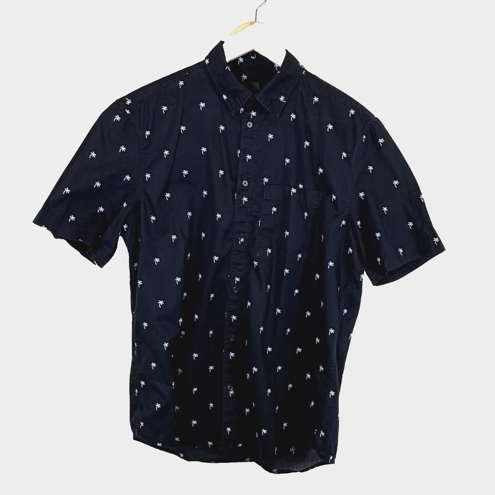 H&M‎ Men's Button Up Shirt Size M Dark Navy with White Palm Trees Preppy Resort